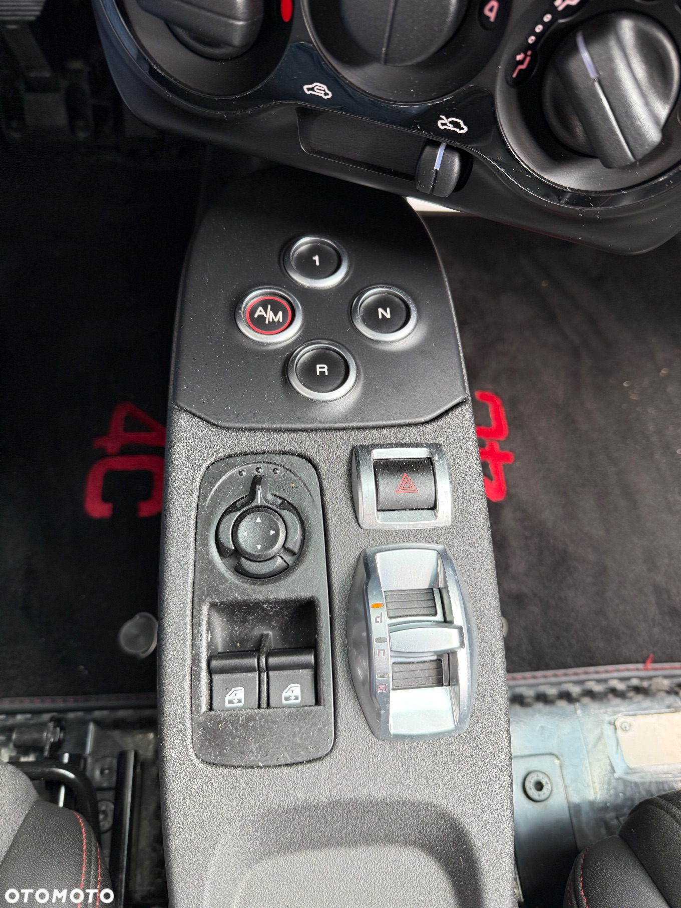 Alfa Romeo 4C - 18