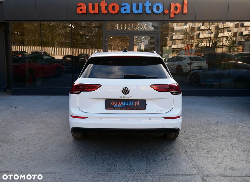 Volkswagen Golf 1.0 eTSI United DSG - 23