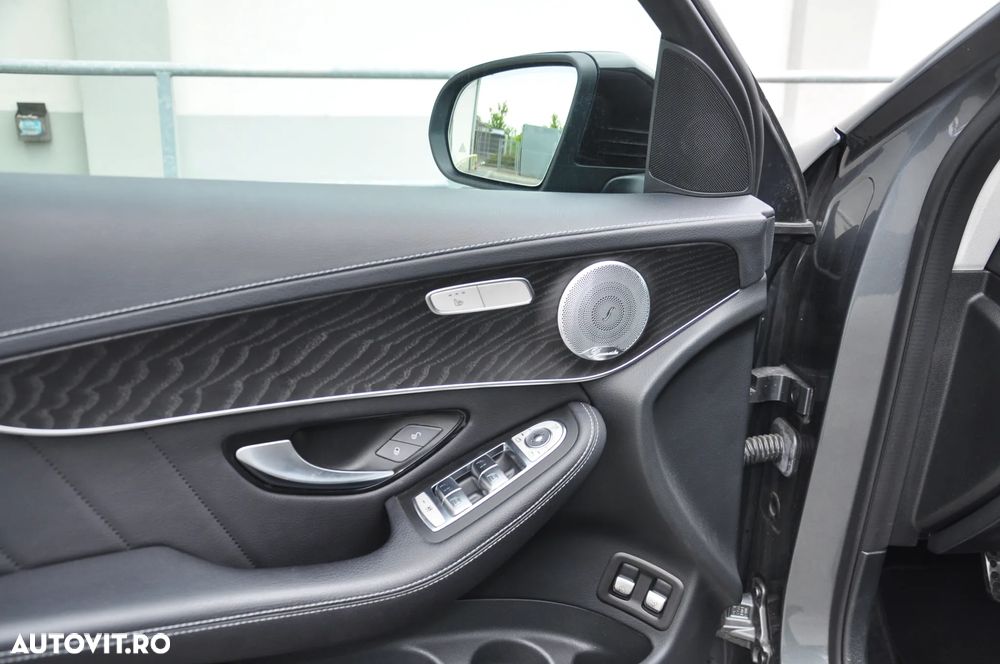 Mercedes-Benz GLC 250 4Matic 9G-TRONIC AMG Line - 16