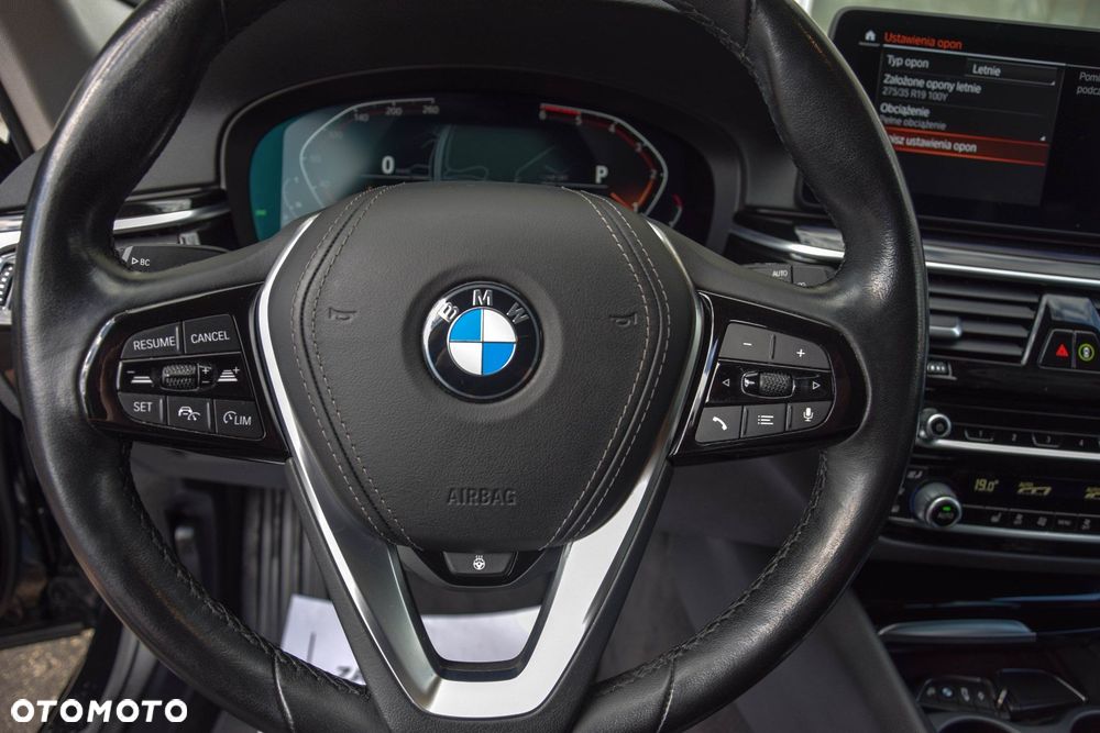 BMW Seria 5 520d Luxury Line sport - 20