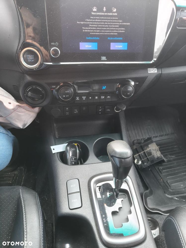 Toyota Hilux - 7