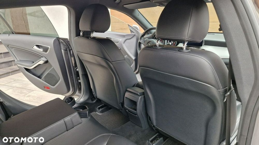 Mercedes-Benz CLA - 20