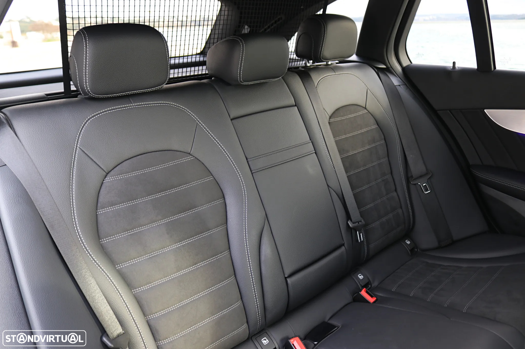 Mercedes-Benz C 300 de AMG Line - 41