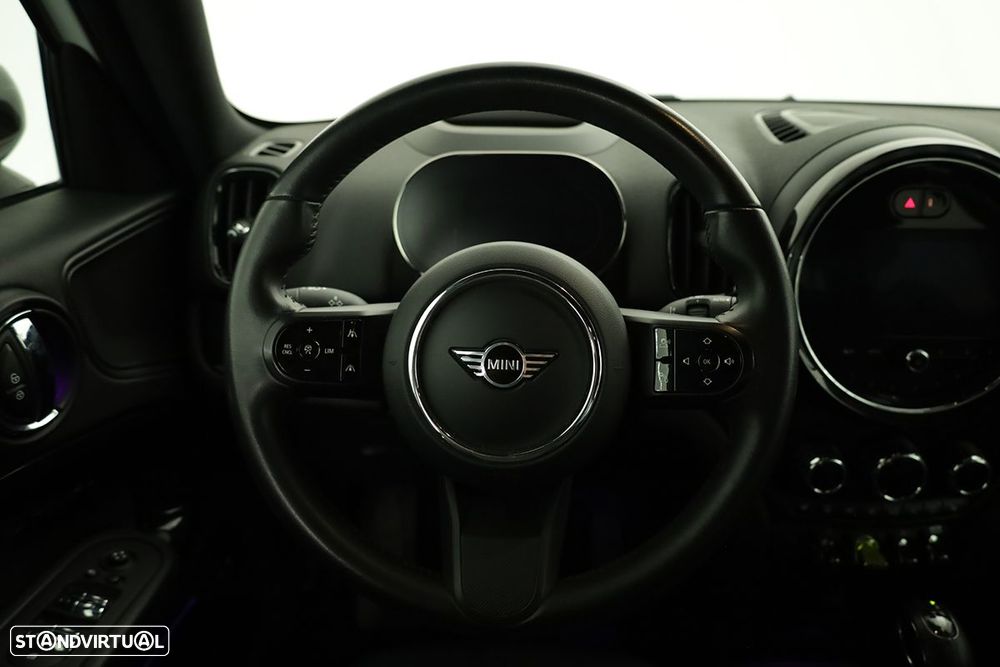 MINI Countryman Cooper SE Premium P. Essential Auto - 16