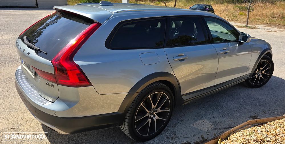 Volvo V90 Cross Country 2.0 D4 Pro AWD Geartronic - 5