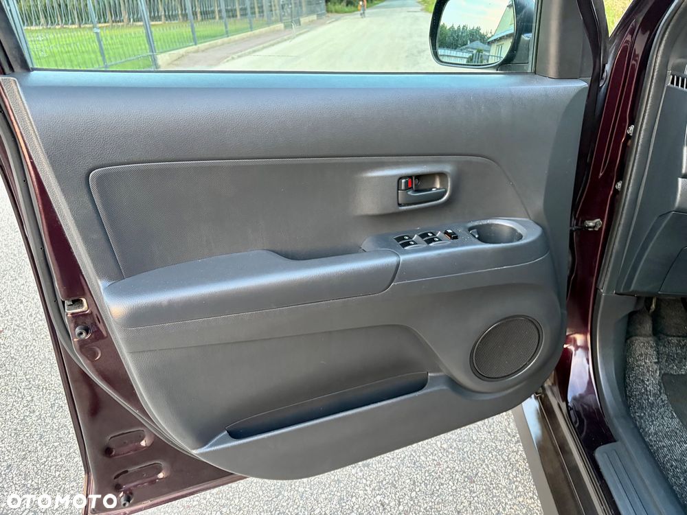 Daihatsu Materia - 16