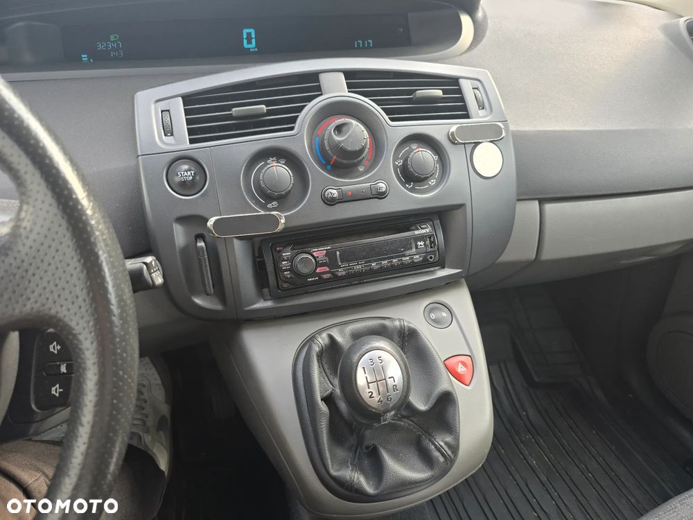 Renault Scenic - 15