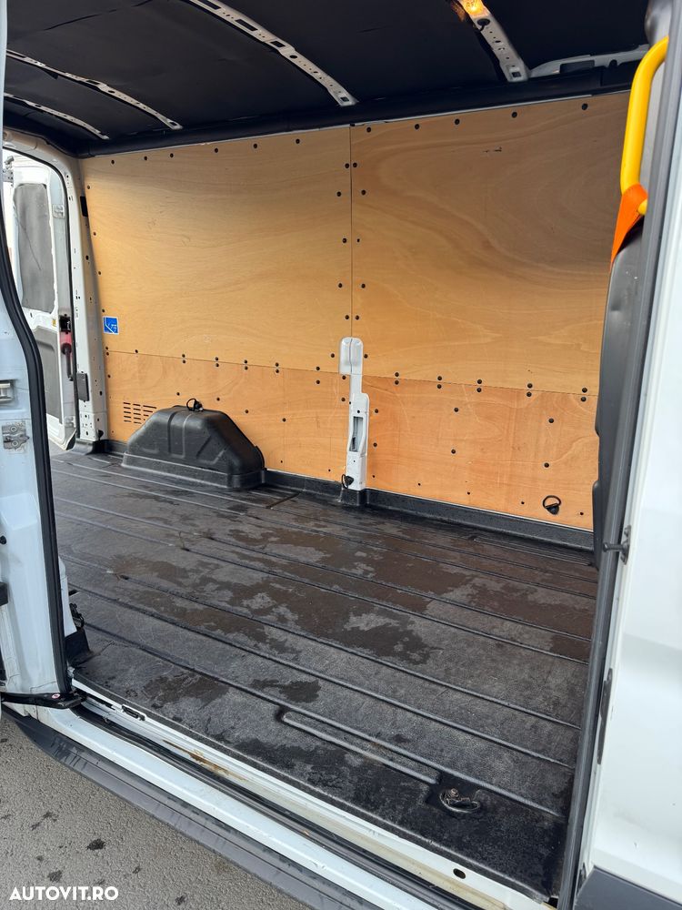 Ford Transit - 14