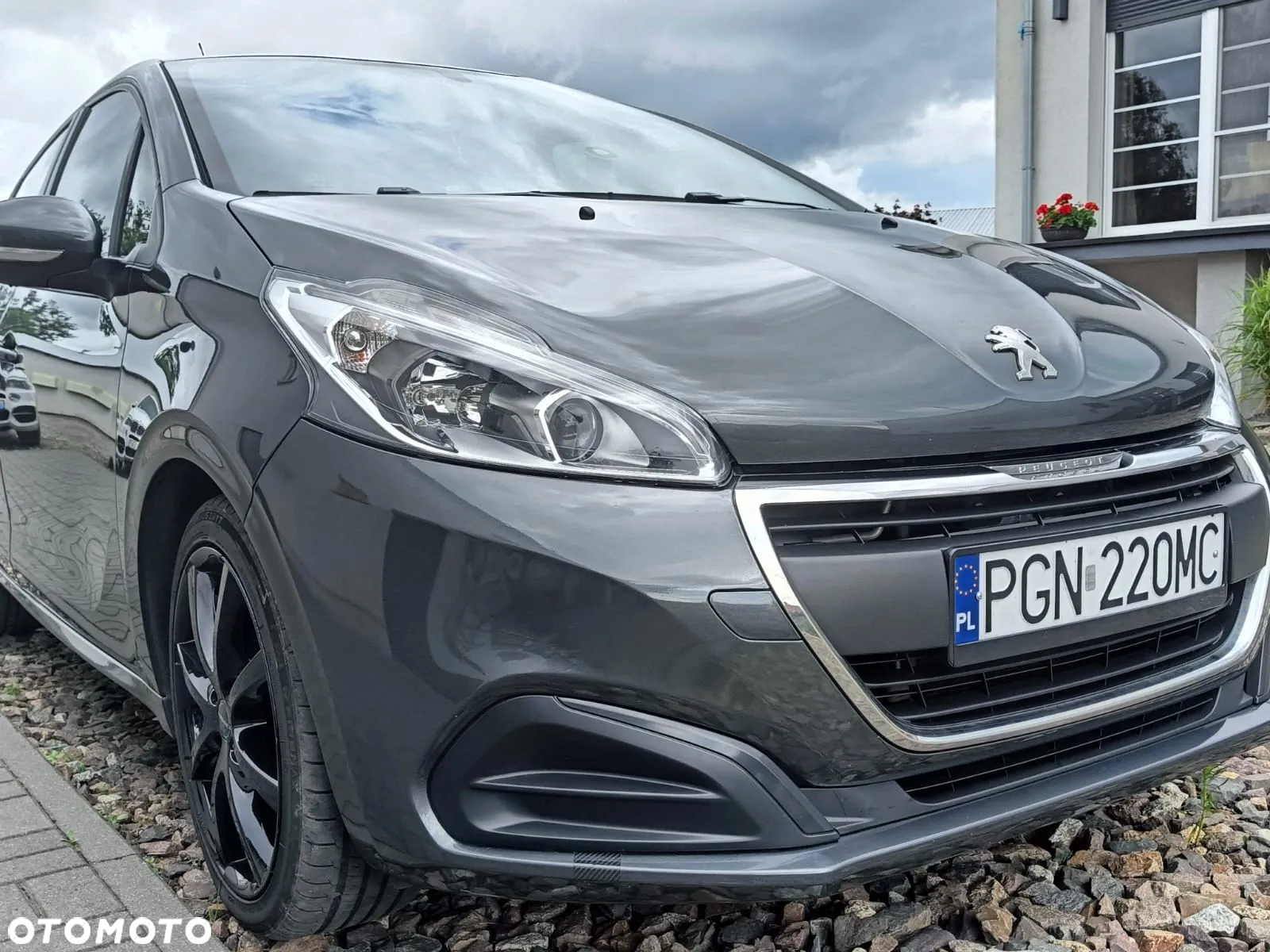 Peugeot 208 1.2 PureTech Allure - 6