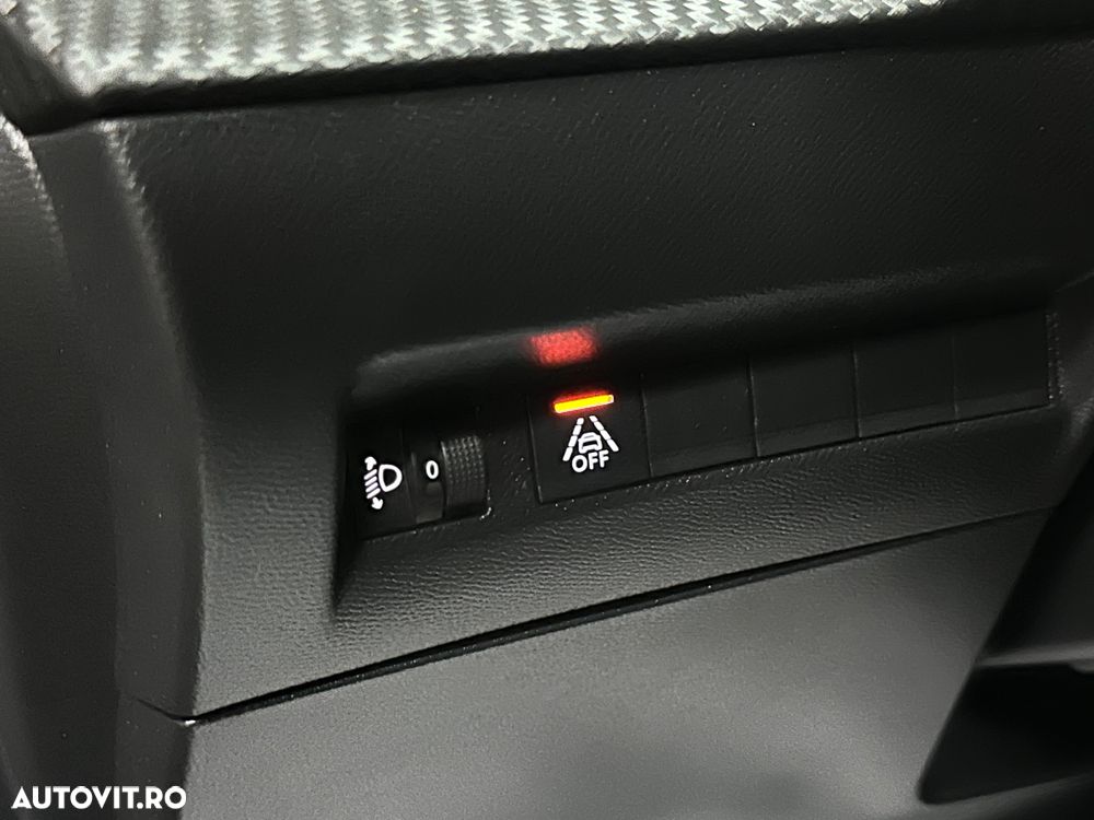 Peugeot 208 1.2 L PureTech STT Active - 14