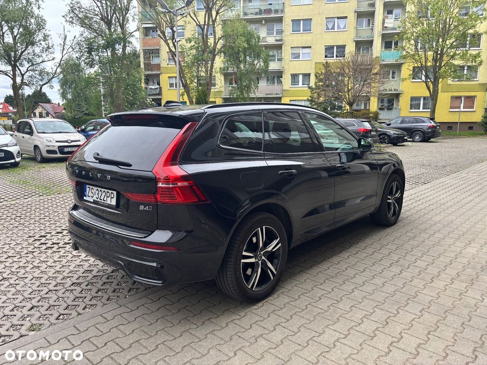 Volvo XC 60 B4 D AWD Plus Dark - 6