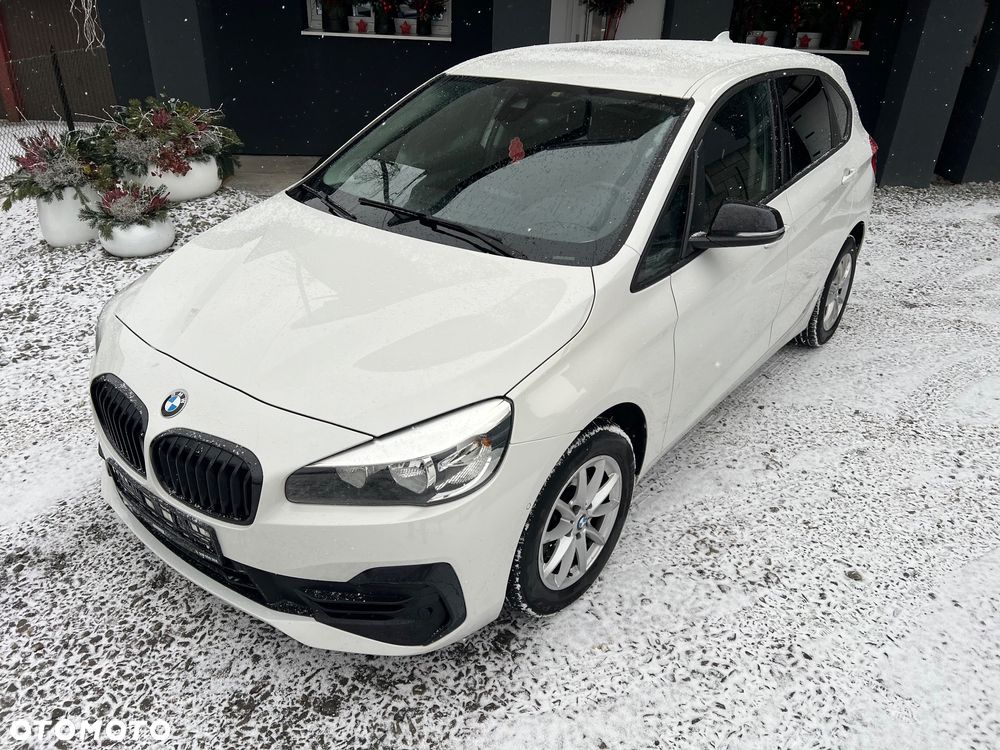 BMW Seria 2 216d Sport Line - 3