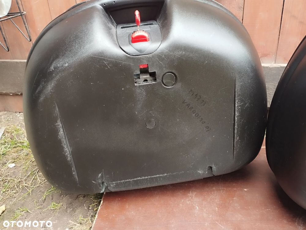 kufry boczne GIVI Keyless E41 Monokey Honda Yamaha Suzuki Kawasaki - 10