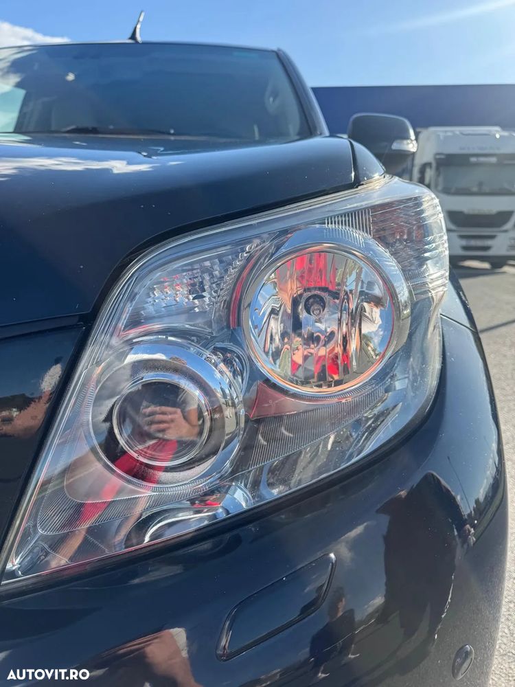 Toyota Land Cruiser 3.0l Turbo D-4D A/T Luxury - 10