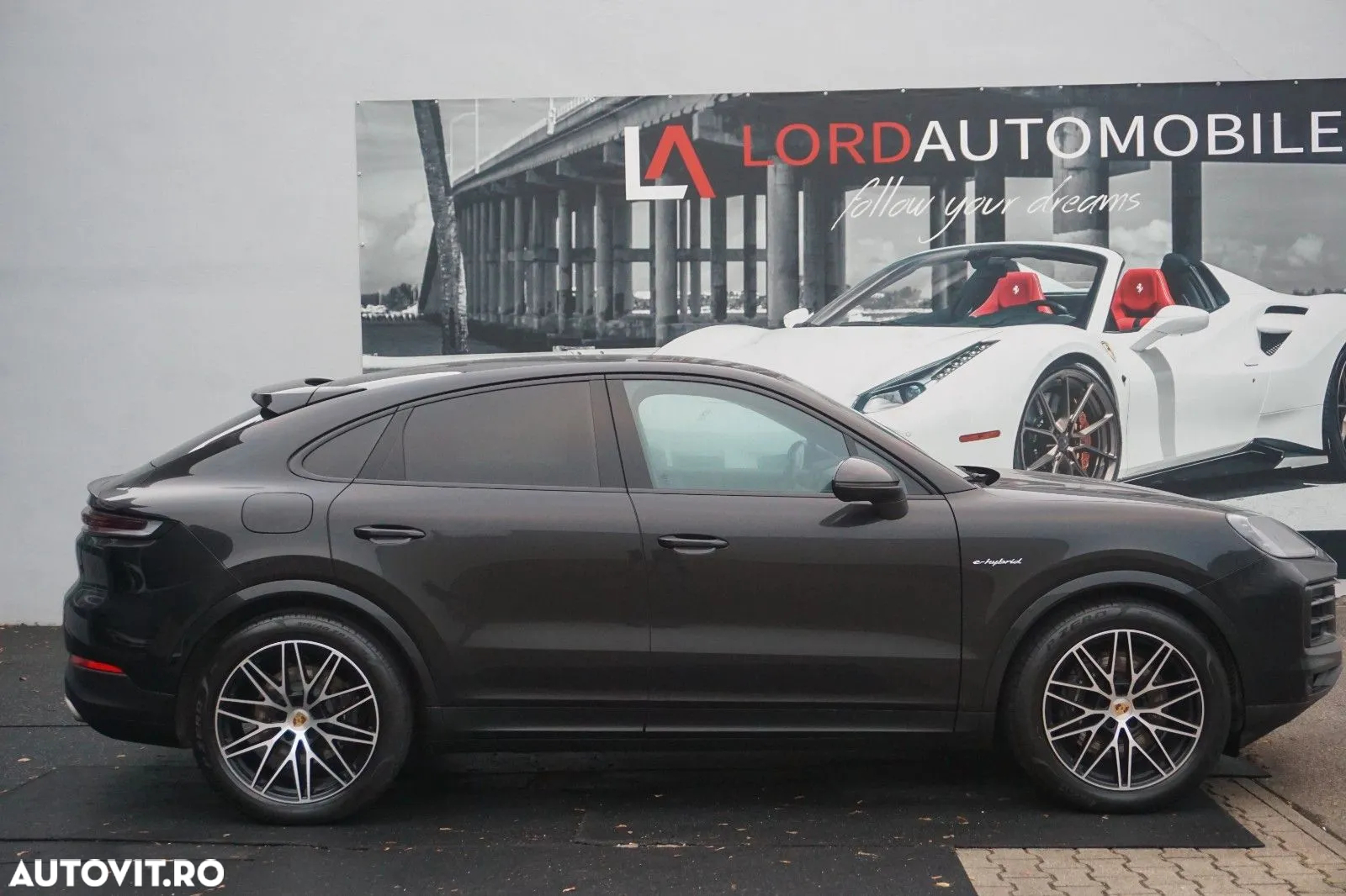 Porsche Cayenne Coupe S E-Hybrid - 13