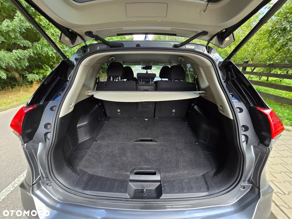 Nissan X-Trail 2.0 dCi ALL-MODE 4x4i Xtronic Tekna - 21