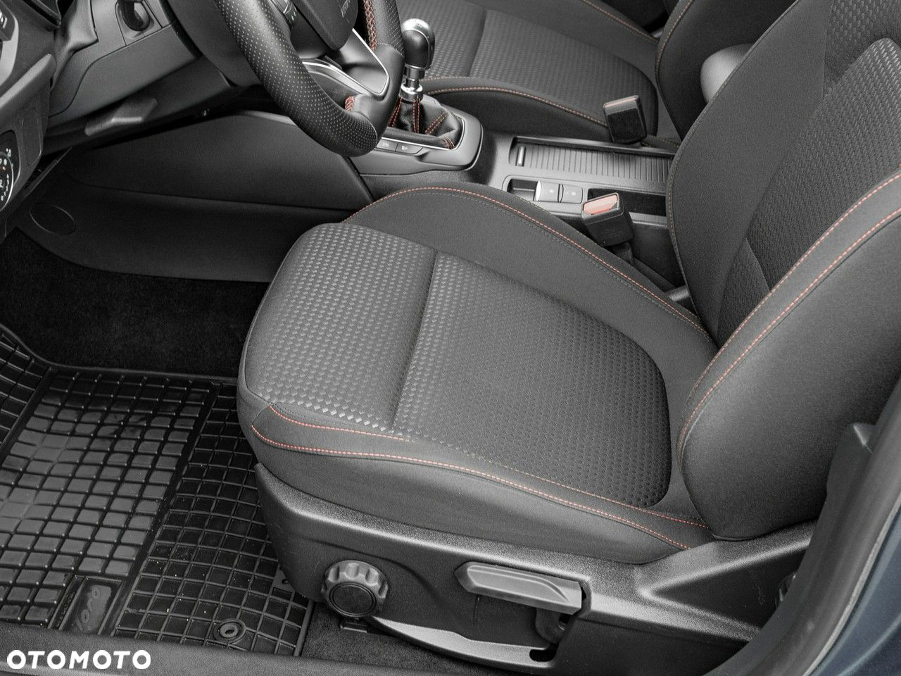 Ford Focus 1.0 EcoBoost ST-Line - 14