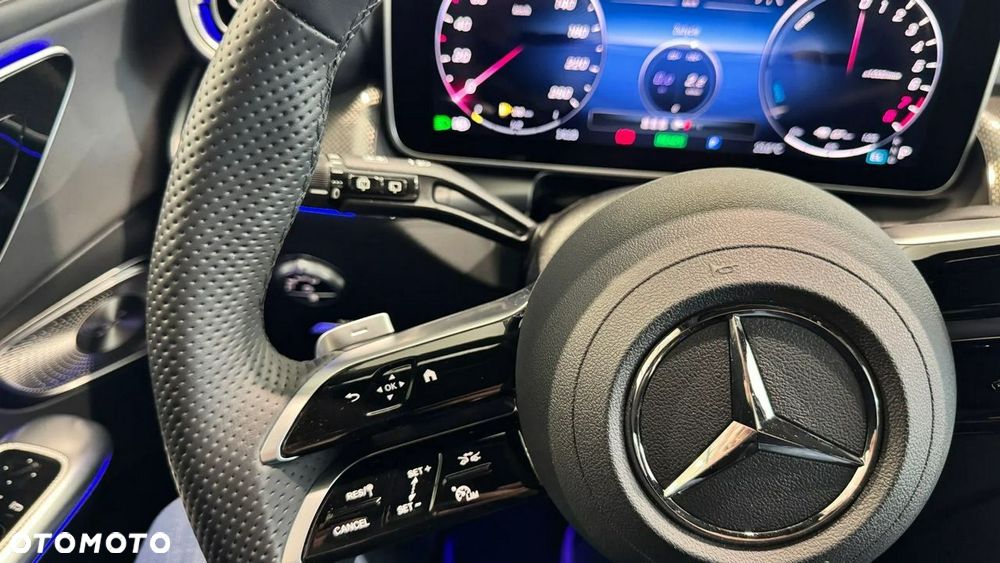 Mercedes-Benz GLC - 15