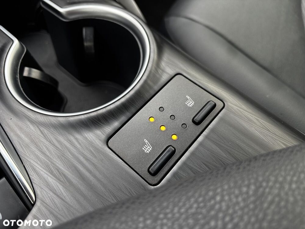 Toyota Camry 2.5 Hybrid Executive CVT - 29