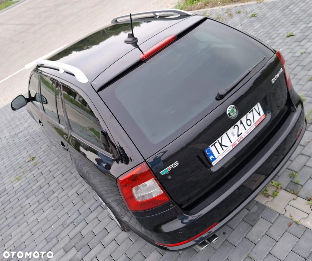 Skoda Octavia 2.0 TDI CR DPF RS - 32