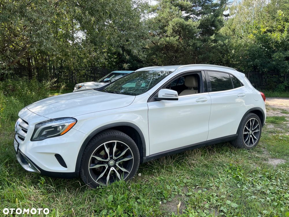 Mercedes-Benz GLA 250 4-Matic - 13