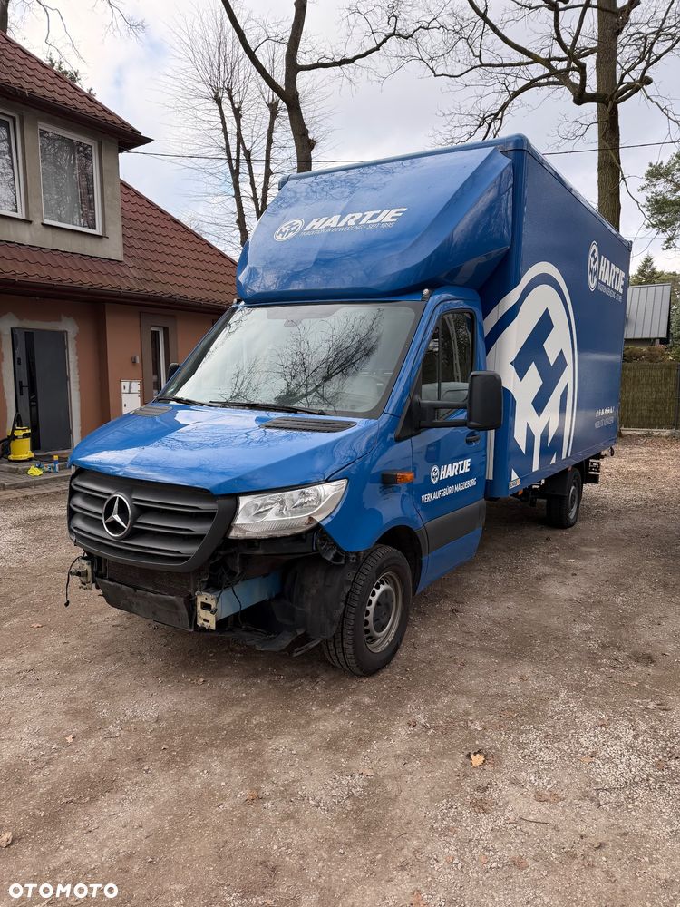 Mercedes-Benz Sprinter - 1