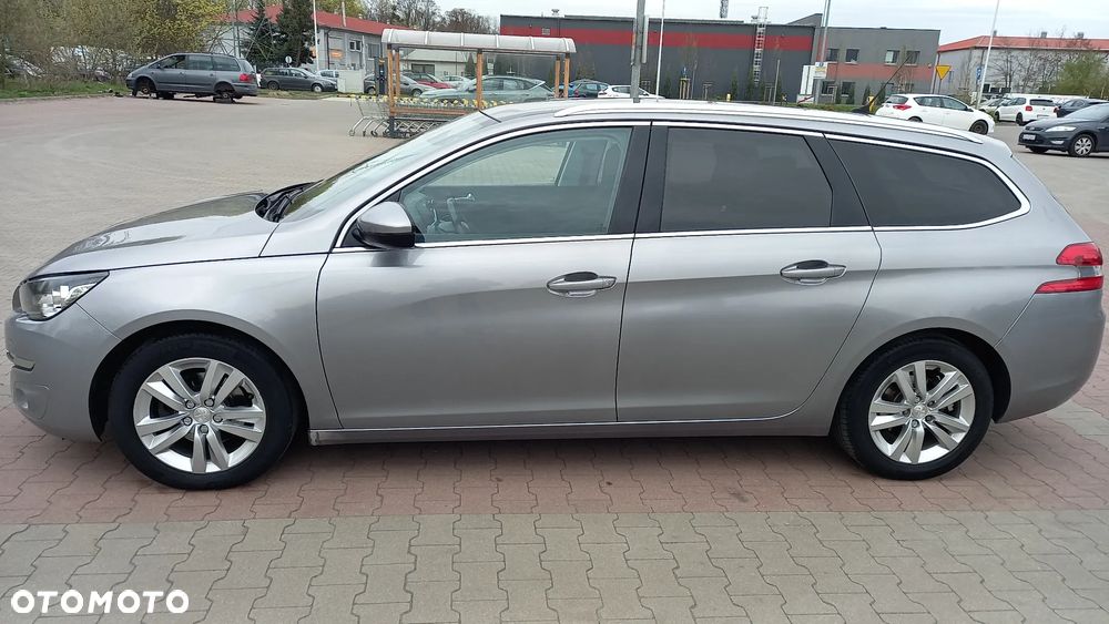 Peugeot 308 1.6 BlueHDi Allure S&S - 11