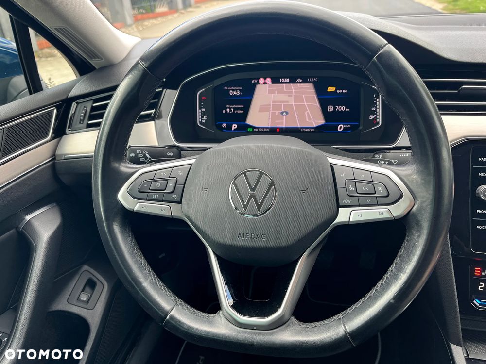 Volkswagen Passat 2.0 TDI Elegance DSG - 34