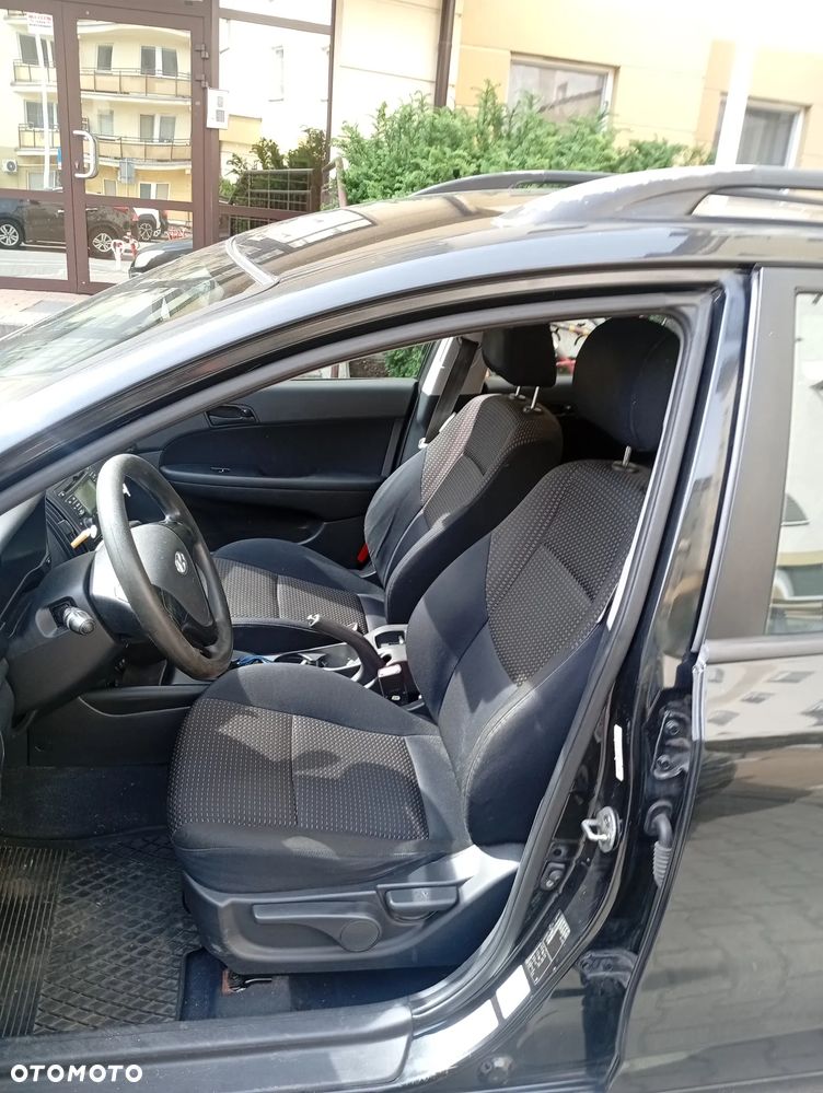 Hyundai i30 1.6 Classic + - 8