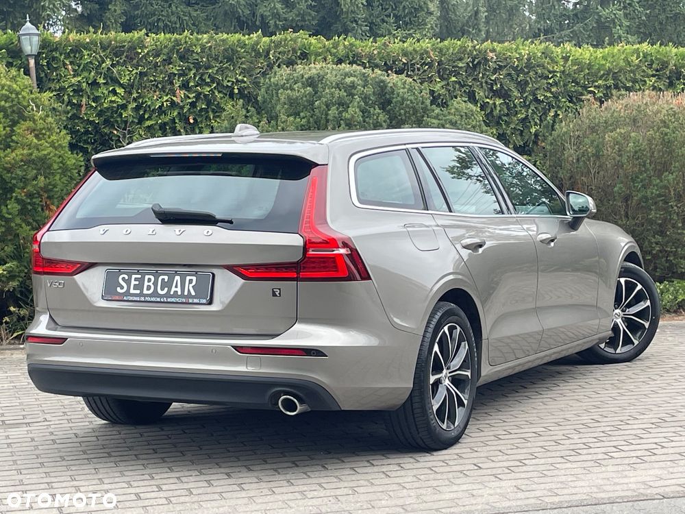 Volvo V60 D3 Drive-E Momentum - 33