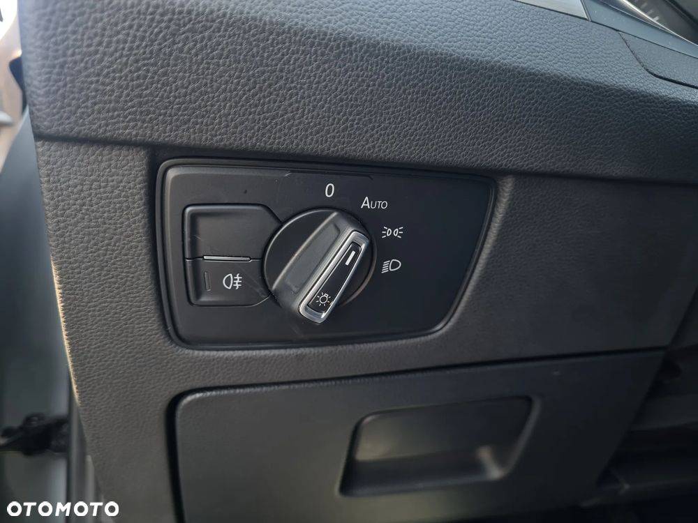 Volkswagen Passat 1.4 TSI BMT Comfortline - 10