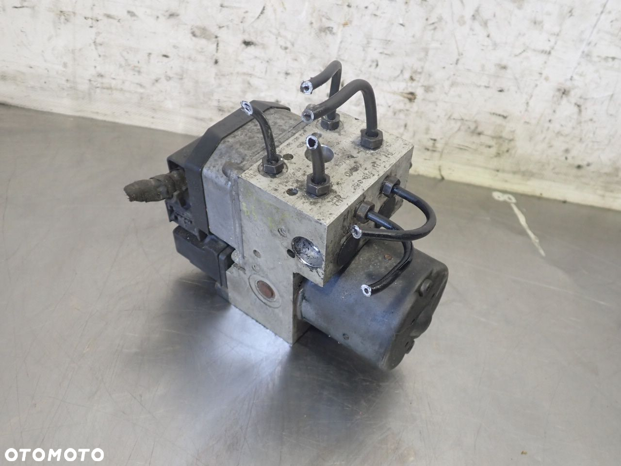 POMPA HAMULCOWA AUDI A6 C5 2.5 3B0614111 - 4