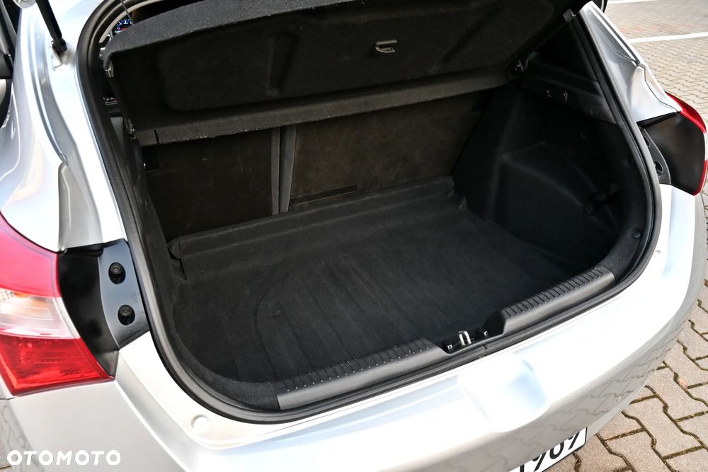 Hyundai i30 1.6 CRDi Premium - 39