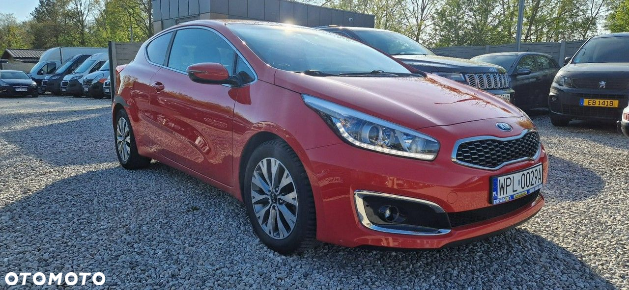 Kia ProCeed - 13
