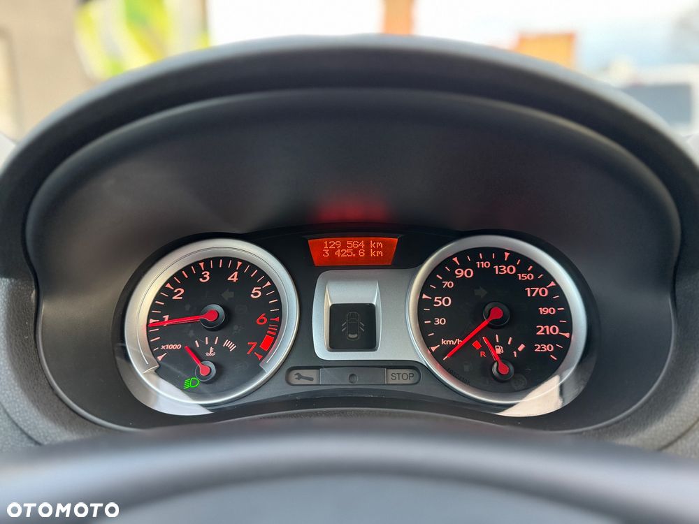 Renault Clio 1.2 16V 75 Expression - 22