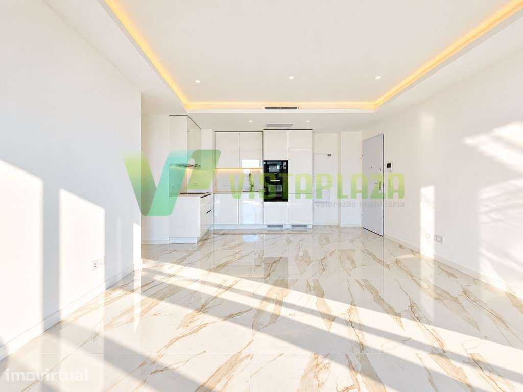 T2 Novo com Terraço Privativo e Piscina Infinita junto à Praia do A... - Grande imagem: 4/23