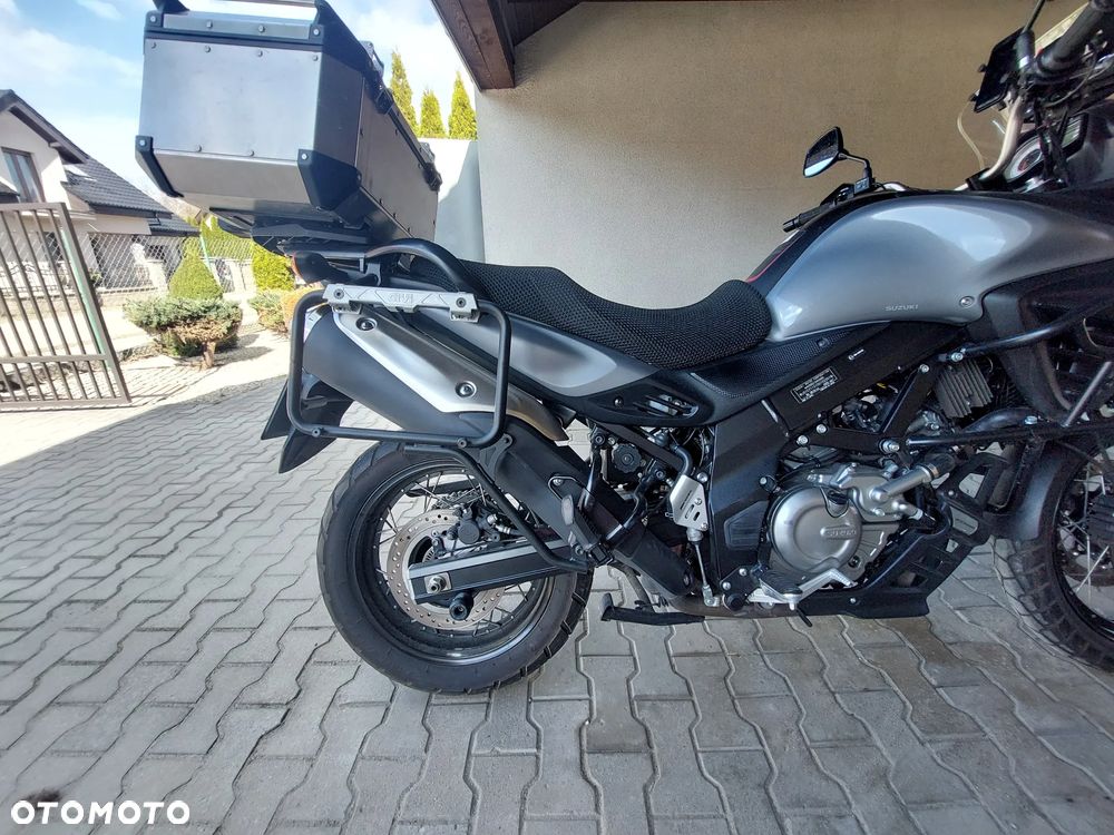 Suzuki V-STROM - 9