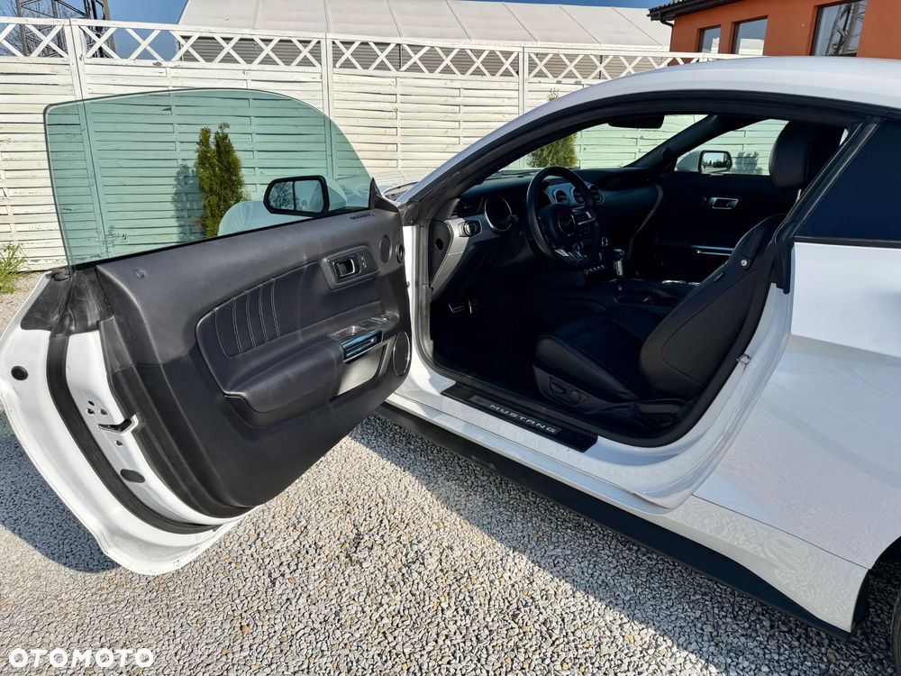 Ford Mustang 2.3 EcoBoost - 34