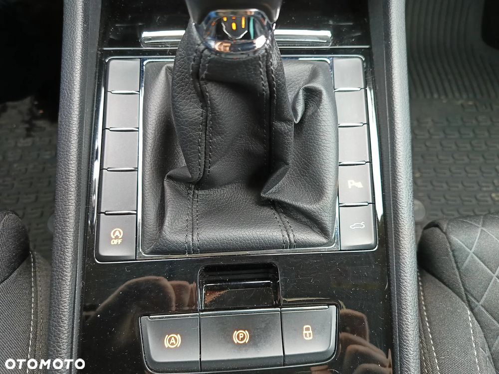 Skoda Superb 1.5 TSI ACT Style - 21
