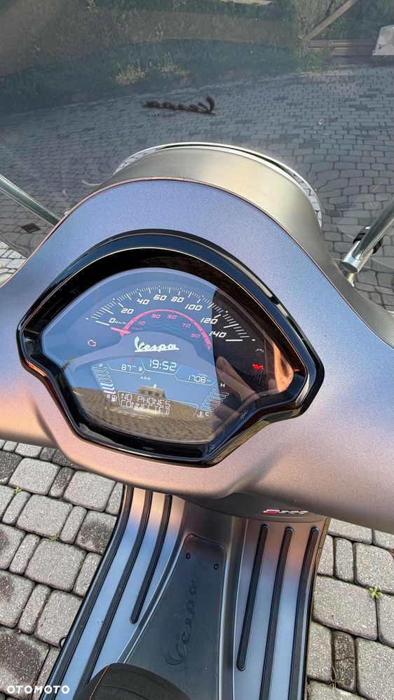 Vespa GTS - 6