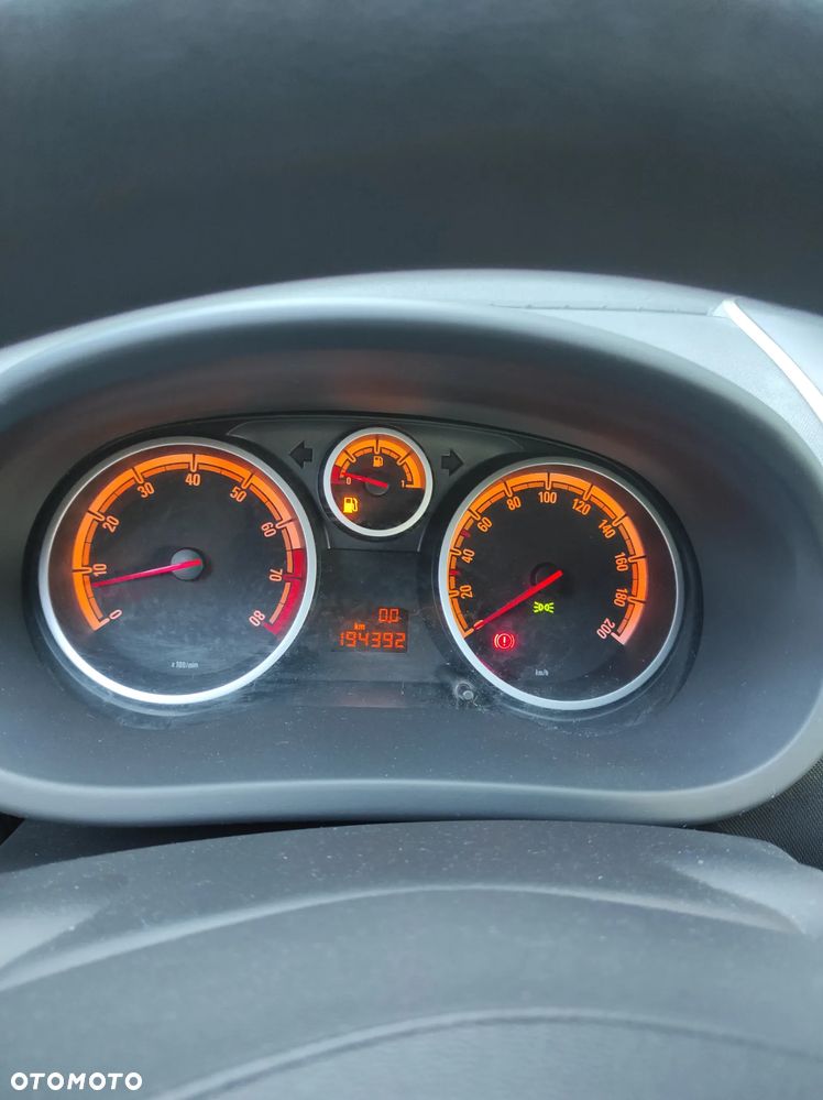 Opel Corsa 1.2 16V - 9