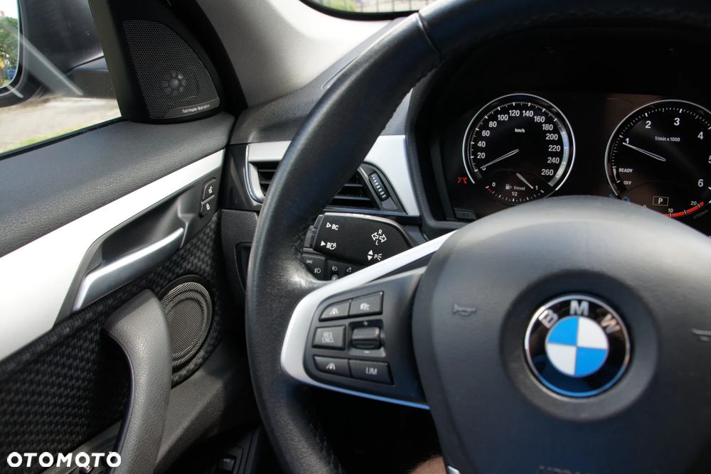 BMW X1 xDrive20d Sport - 17