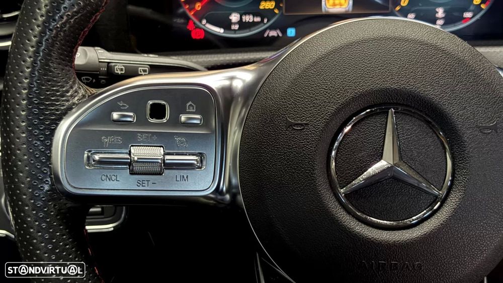Mercedes-Benz A 200 AMG Line - 21