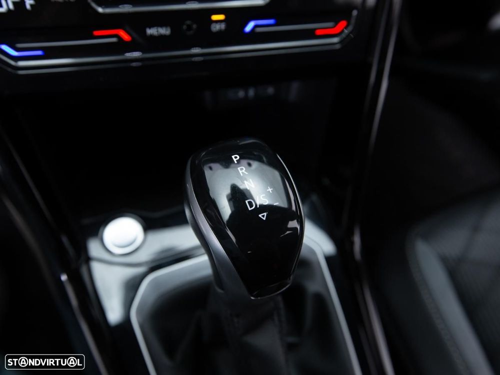 VW T-Roc 1.5 TSI R-Line DSG - 21