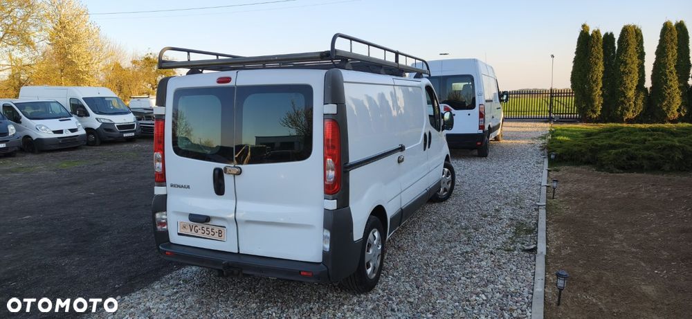 Renault Trafic - 11