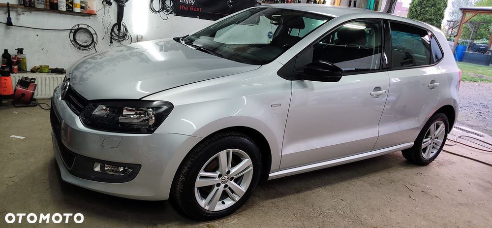Volkswagen Polo 1.2 TSI MATCH - 1