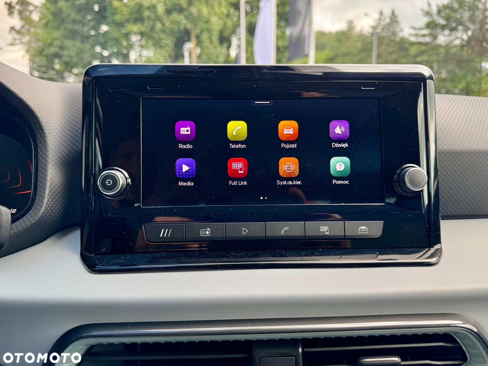 Seat Arona 1.0 TSI Marina S&S DSG - 33
