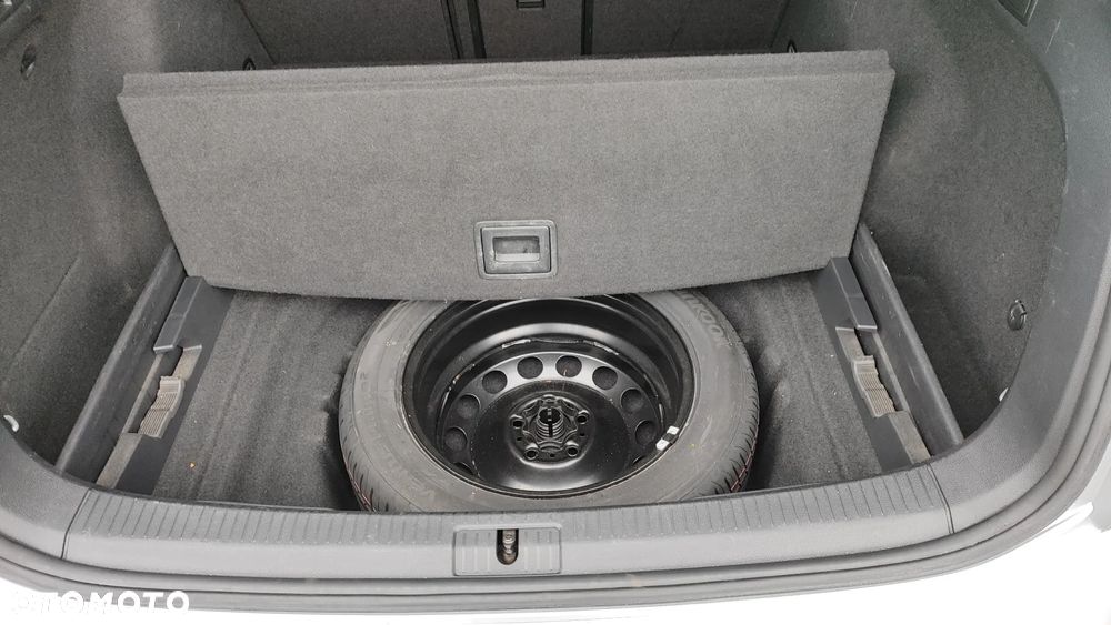 Volkswagen Golf 1.6 TDI BMT Comfortline - 17
