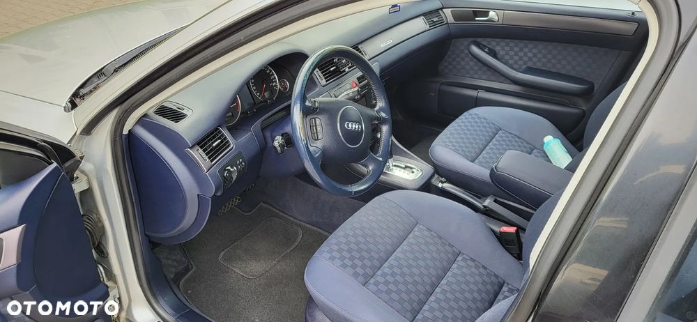 Audi A6 Avant - 23