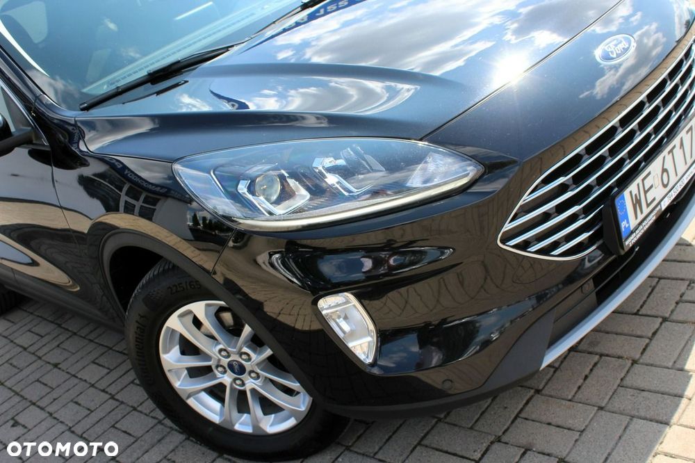 Ford Kuga 2.5 Duratec FHEV TITANIUM - 32